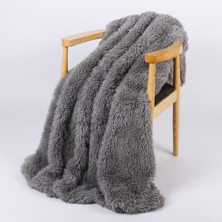 Custom ODM Knitted Desinger Double Layer Long Plush Faux Fur Blanket Factory