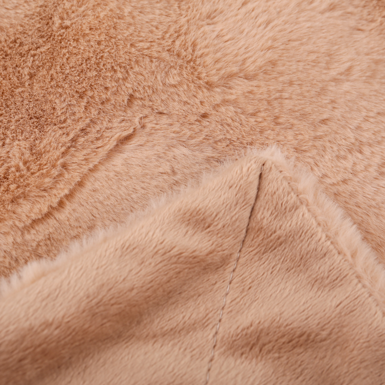 OEM 100% Polyester Faux Fur Fleece Bedroom Blanket Chinese Factory